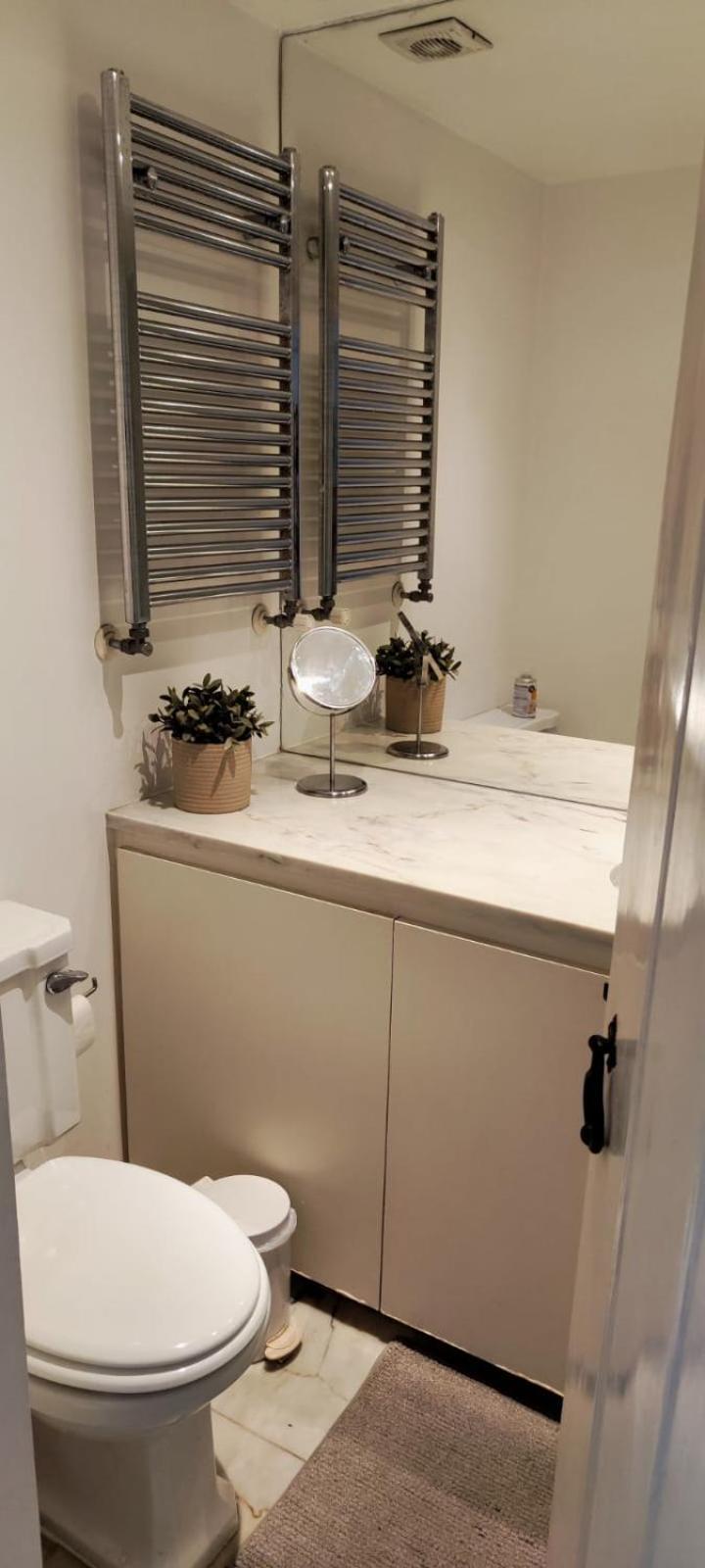 Hospedagem domiciliar Triplo Com Wc Privativo No Coracao Do Chiado